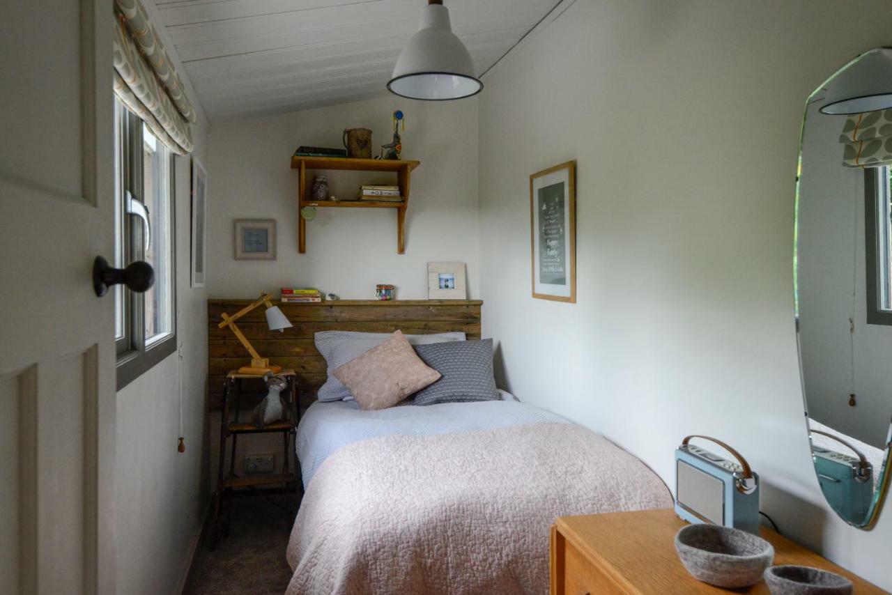 Pennal Little Kestrel Cabin מראה חיצוני תמונה